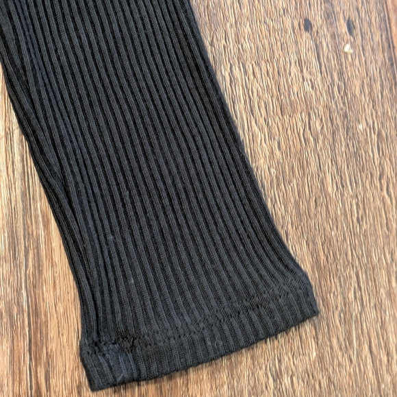 Alo Yoga Ribbed Manifest Long Sleeve Shirt - Picture 8 of 11